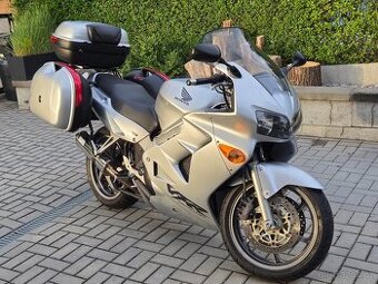 Honda VFR 800fi RC46 TOP výbava a stav
