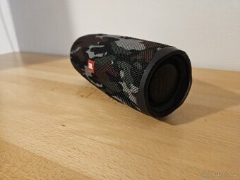JBL Charge 4