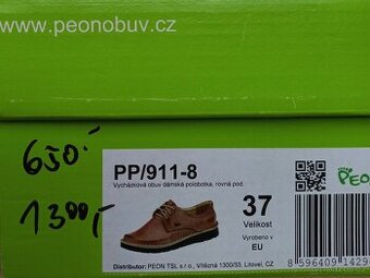 Široké kožené boty 37