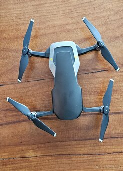 Dron DJI Mavic Air