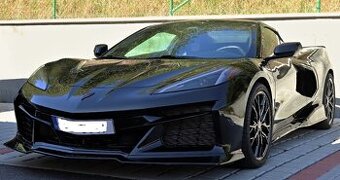 Corvette C8, 2024 Black Panter Top vč. DPH