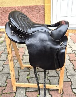 VYTRVALOSTNÍ SEDLO ZALDI RAID BEREBER