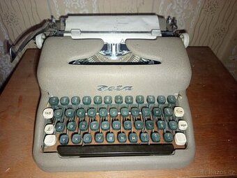 Starý psací stroj