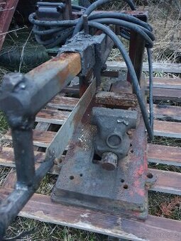 STROJNÍ PILA NA KOV