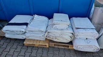 Prodám pevnou plachtovinu na zakrývání