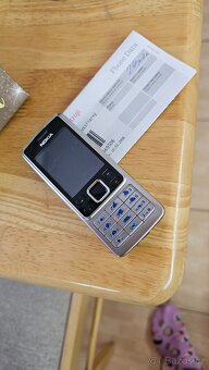 Nokia 6300. Sony Ericsson T100