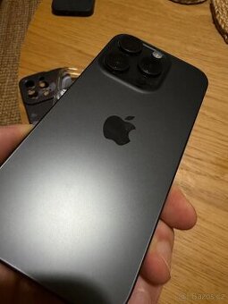 iPhone 15 Pro 128 GB – Black Titanium – perfektní stav