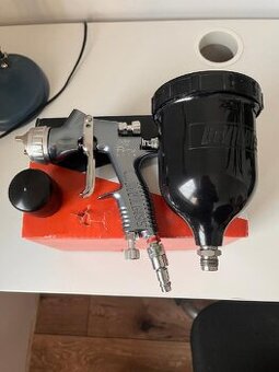 Stříkací pistole DeVilbiss