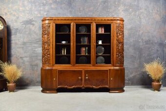 Klasická knihovna z masivního ořechového dřeva VITRINA