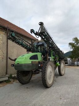 Samojízdný postřikovač Tecnoma Laser 4000