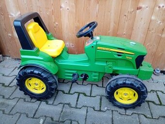 Slapaci traktor john deere