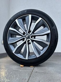 Alu kola 5x114.3 r19 s pneu (rnl19)
