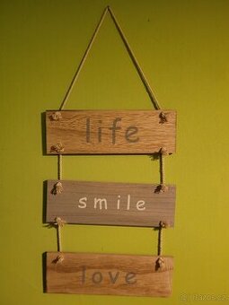 Dřevěná závěsná dekorace zn. 4Home