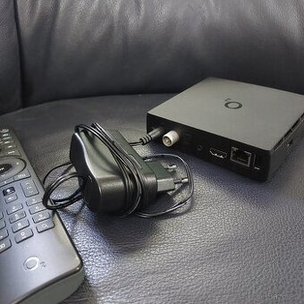 Set-top box O2 TV nové generace (SML-5442TW),ovladač,adaptér