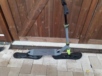 koloběžka -sněžní