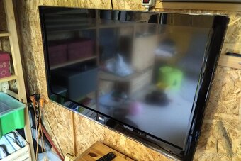 LCD TV LG42LH4900