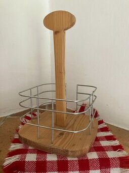 Stojánek na dochucovadla a kořenky