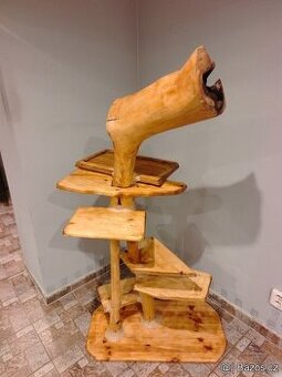 Kočičí krmítko, kočičí Strom