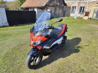 Aprilia SR MAX 125