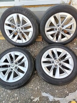 4ks alu disky orig. Škoda 5x112 R17 205/55 R17 5mm