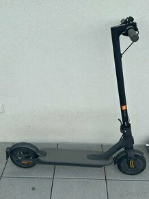 ELEKTROKOLOBĚŽKA Xiaomi Mi Electric Scooter 1S