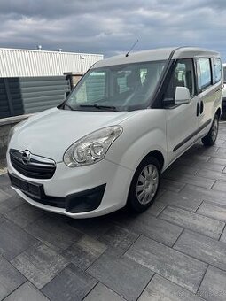 Opel Combo 1.3Cdti 7 místný Top stav naj.170tis km