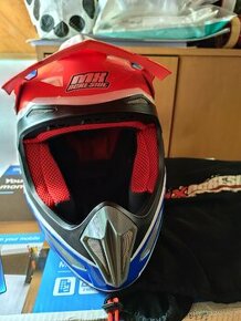 Motocrossova helma nová. Velikost s