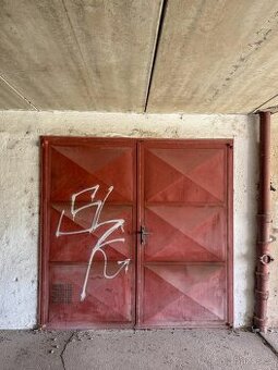 Garáž v garážovém domě, ul. Topolová, Nymburk