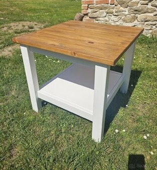 Konferenční-odkládací stolek Ikea Hemnes