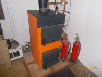kotel na dřevo 25 KW