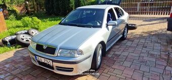 Koupim dveře a přední blatníky ve stříbrné metal.