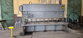 Tabulové nůžky Strojárne Piesok NTA 3150/10A, CNTA 3150/10