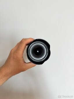 Sony E PZ 10-20mm f/4 G - 1