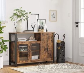 Rustikální skříňka/příborník se 3 dvířky