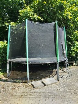 Trampolina
