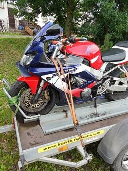 Honda CBR 900RR SC44