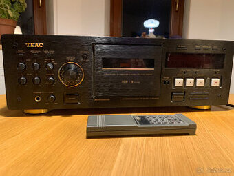 Teac V8030S