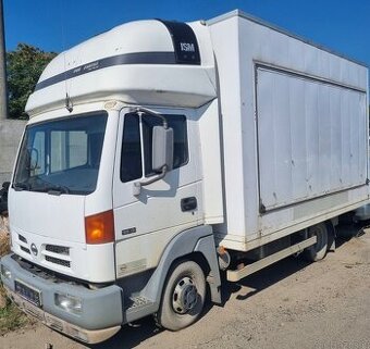 Nissan atleon 3.0d,92kw,05,55tkm, prodejna, foodtruck