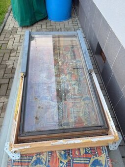 Střešní okno výklopné 800 x 1400
