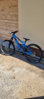 Cube stereo.        SPĚCHÁ