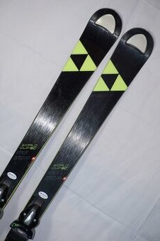 Carvingové lyže Fischer RC4 WC SC