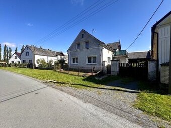 Rodinný dům (se 3 bytovými jednotkami), se stodolou a zahrad