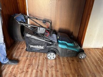 Makita DLM 382 bez baterií