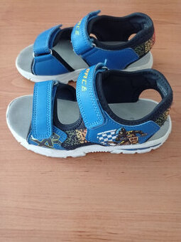 Svítící sandálky  Vty Race Deichmann vel.32