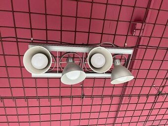 Prodám svítidla včetně LED žárovek