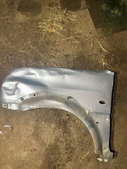Přední blatník levý, pravý  Suzuki Jimny