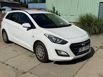 HYUNDAI i 30 combi 1,6dci 81 kw rok v.2016