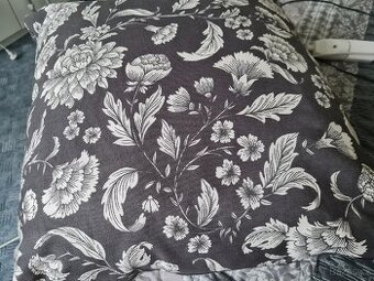 Polštář(dekorativní)