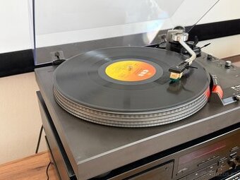 Technics sl-1900, top stav