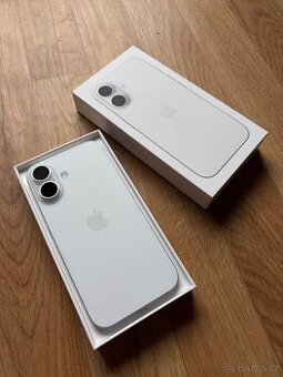 Apple iPhone 16 128GB bílý